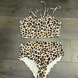 Leopard print bikini set